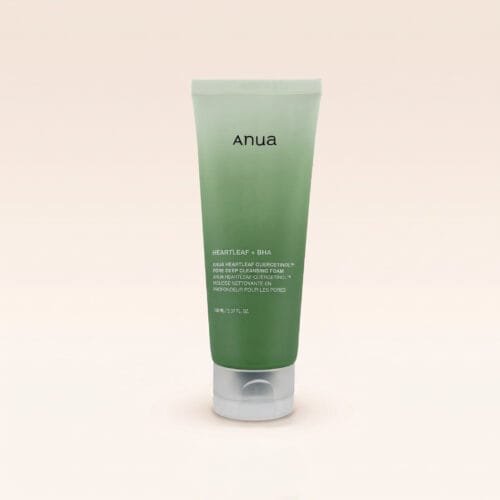 Anua Heartleaf Quercetinol Pore Deep Cleansing Foam bottle