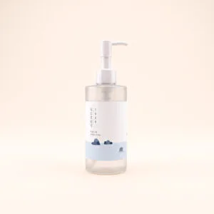 ROUND LAB 1025 Dokdo Cleansing Oil bottle